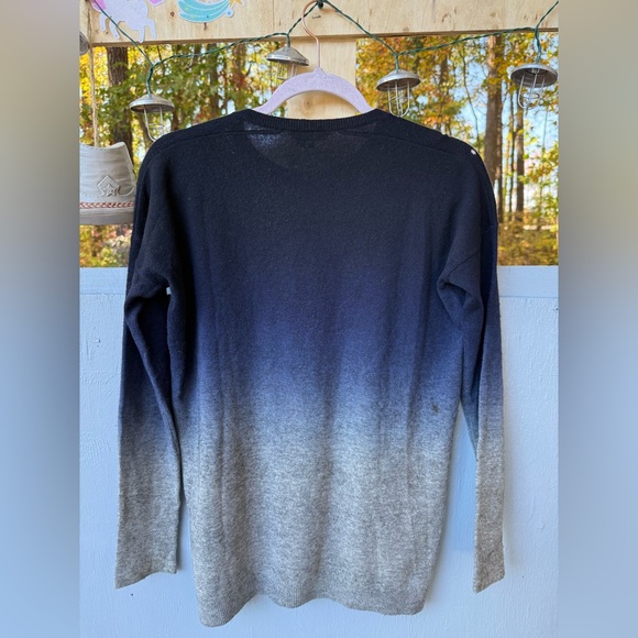 Vince Ombre Black and Gray Sweater Cashmare/ Wool Blend - Picture 3 of 6